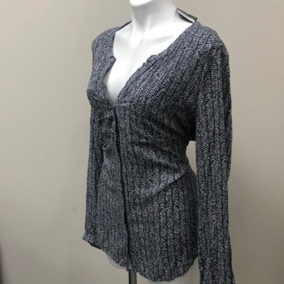 Eddie Bauer Tops - Eddie Bauer (NWT) XL Long Sleeve Button Up